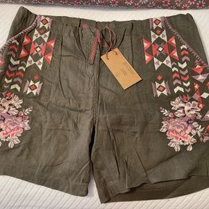 Driftwood, Trevor linen, embroidered shorts. New with tags